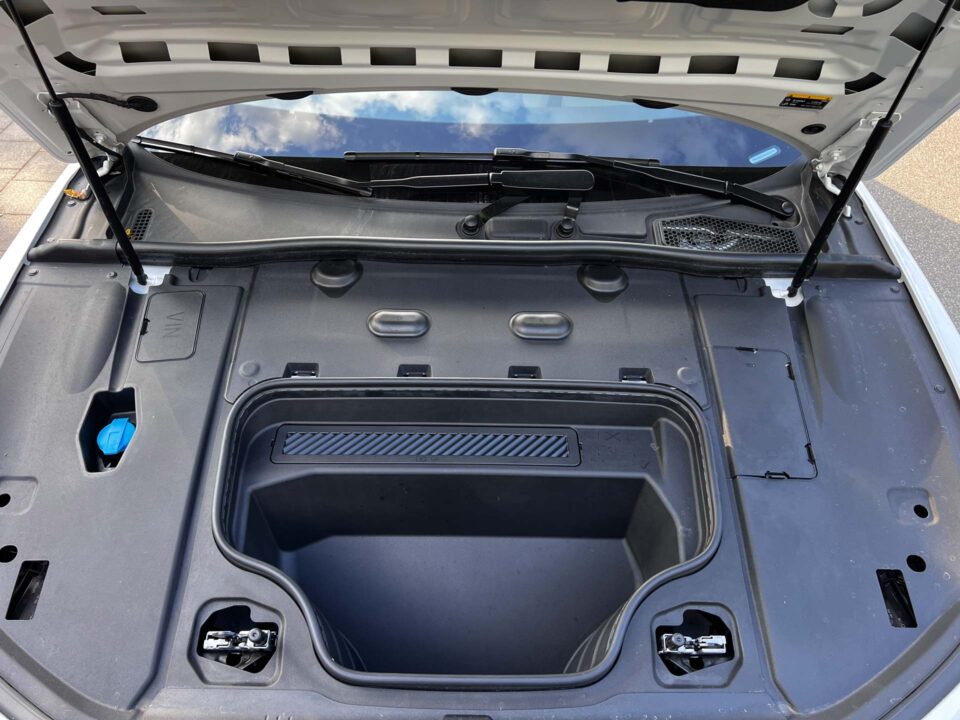 Audi A6 Sportback Frunk