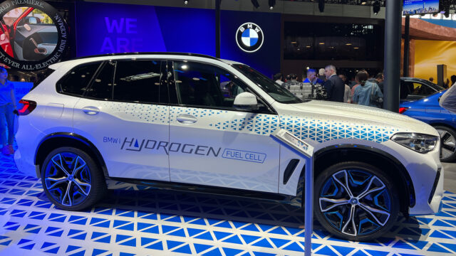 BMW iX5
