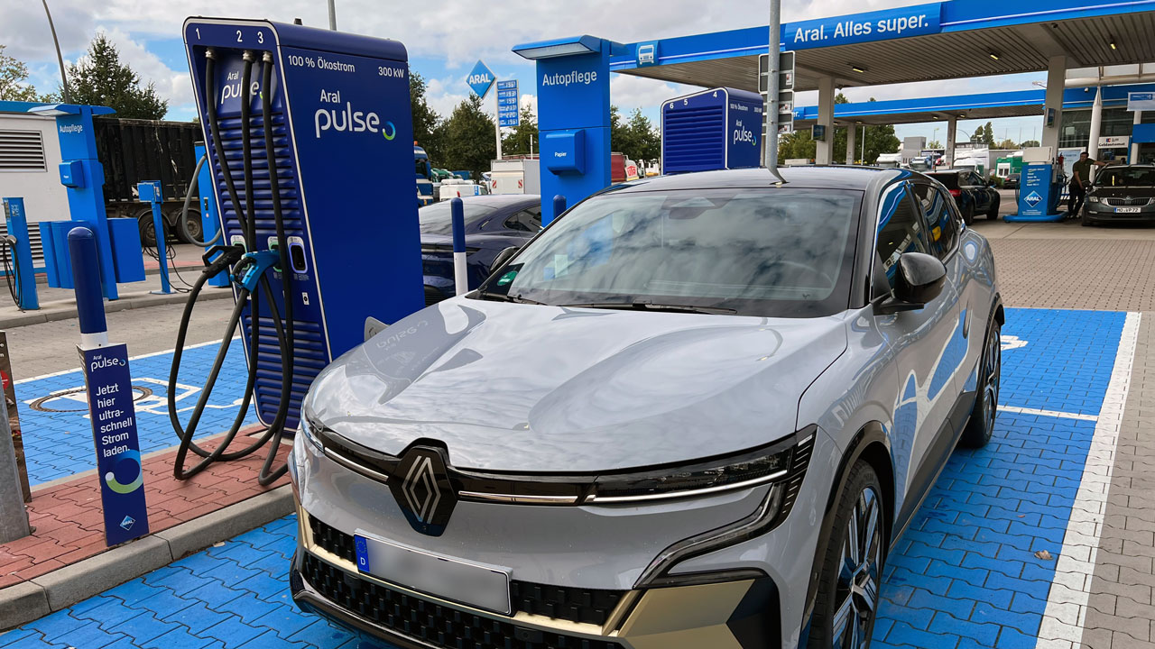 Laden bei Aral Pulse